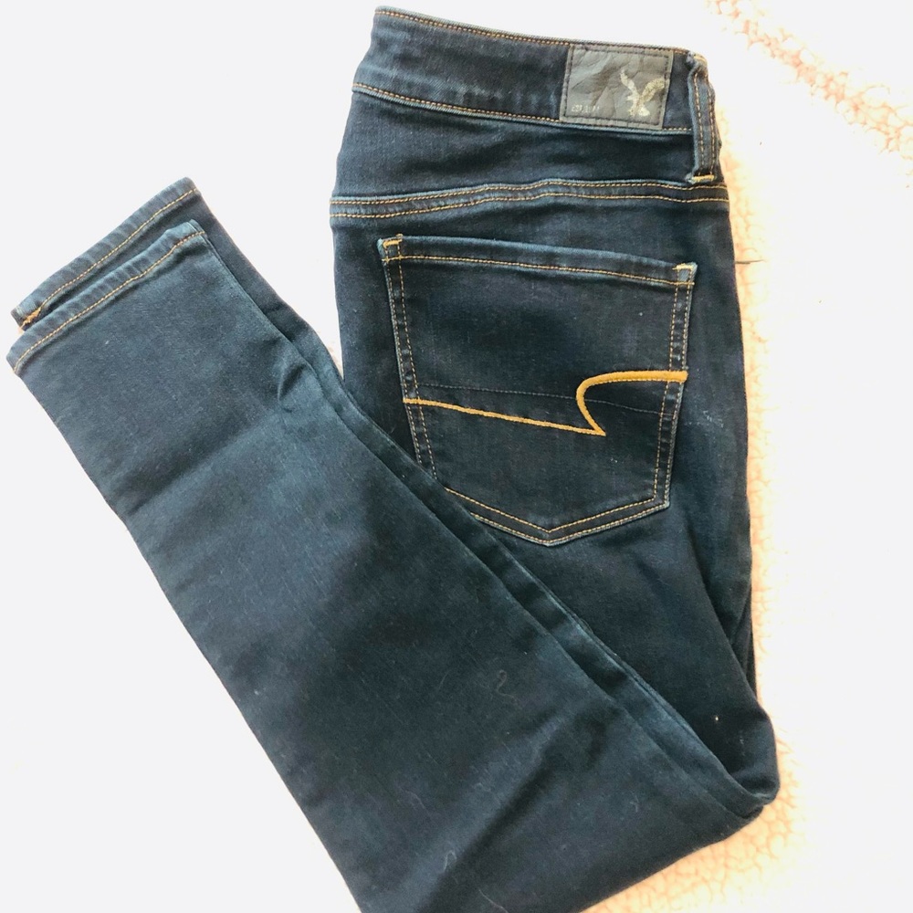 Never before used dark wash American eagle jeans